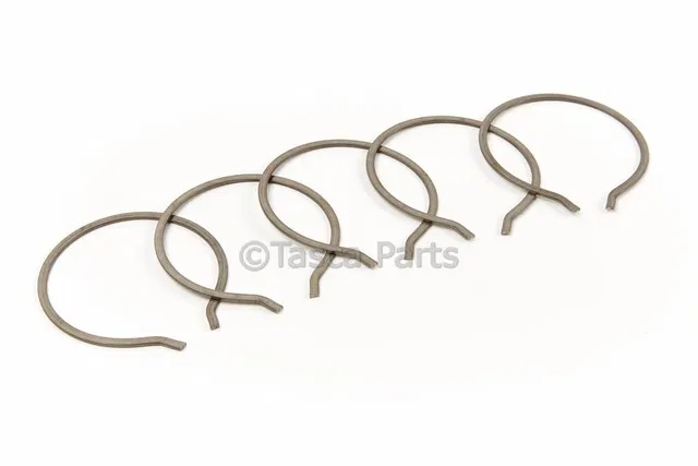 Transfer Case Output Shaft Bearing Retaining Ring - GM (12547637)