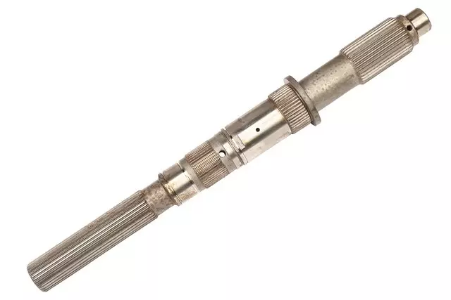 Rear Transfer Case Output Shaft - GM (19133061)