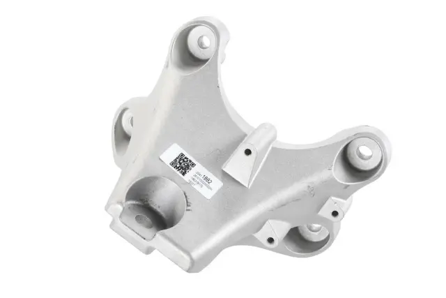 Passenger Side Engine Mount Bracket - GM (23411882)