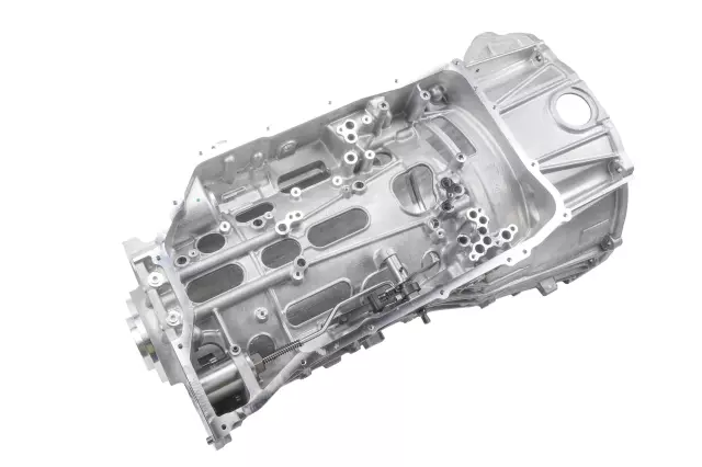 Automatic Transmission Case - GM (24044283) - view 3