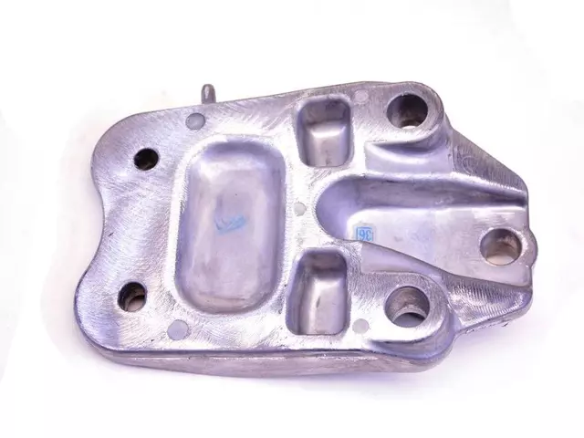 Engine Mount Bracket, Right Side - Mopar (4721734af)