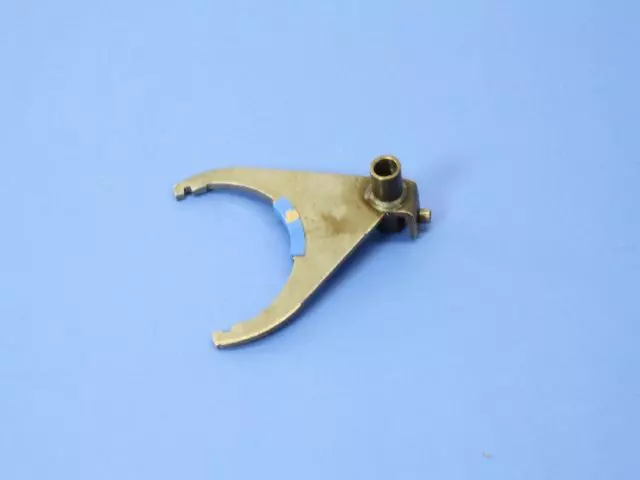 Transfer Case Mode Shift Fork - Mopar (5093597aa) - view 2