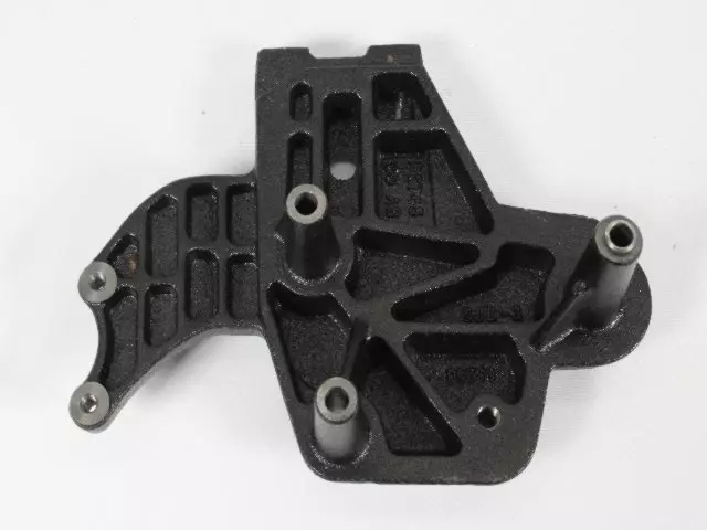Engine Mount Bracket - Mopar (5274500AB) - view 4