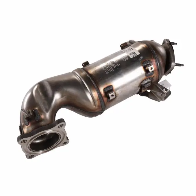 3-Way Catalytic Converter with Bracket, Gasket, and Nuts - GM (55582030)