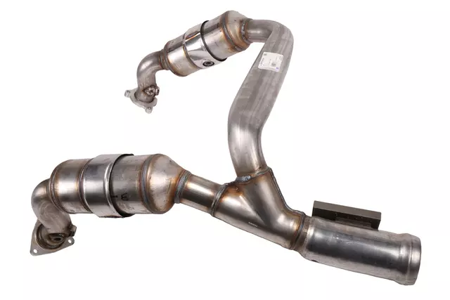Three-Way Catalytic Converter with Exhaust Pipe - GM (84769824)