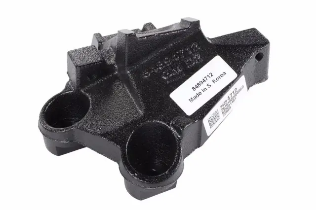Passenger Side Engine Mount Engine Side Bracket - GM (84894712)