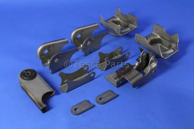 Axle mounting Bracket - Mopar (P5160041) - view 3